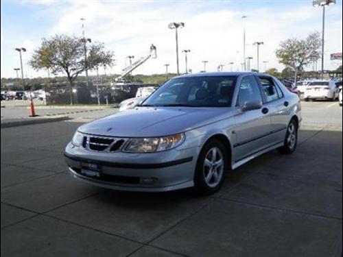 Saab 9-5 2004 photo 2