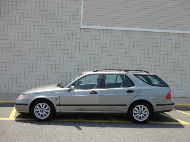 Saab 9-5 2005 photo 1