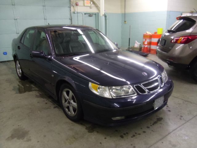 Saab 9-5 SR5 DLX Sedan