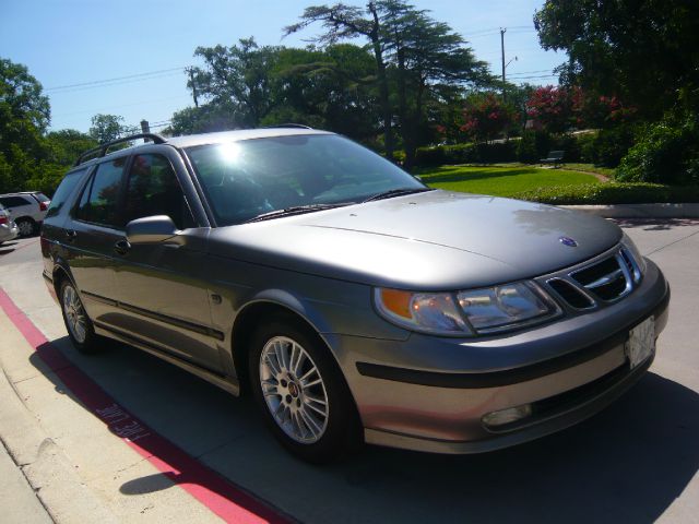 Saab 9-5 2005 photo 2