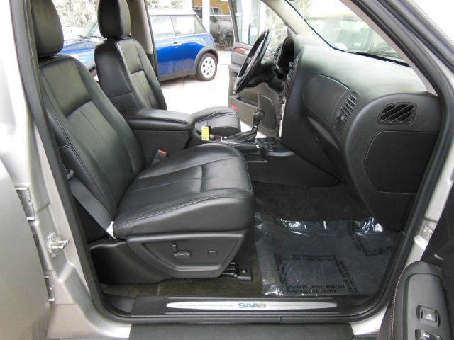 Saab 9-7X Regular Cab 2WD SUV