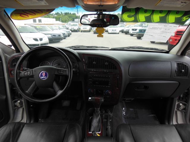 Saab 9-7X 2006 photo 9