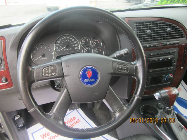 Saab 9-7X 2006 photo 2