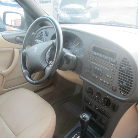 Saab 9.3 2003 photo 2