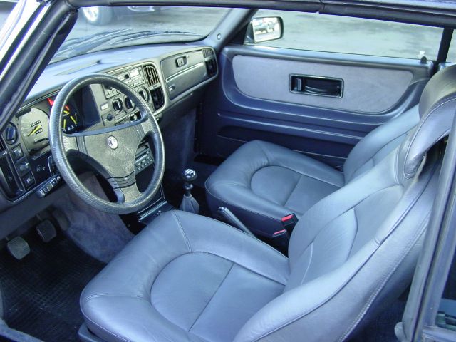 Saab 900 1988 photo 1