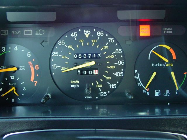 Saab 900 1988 photo 3