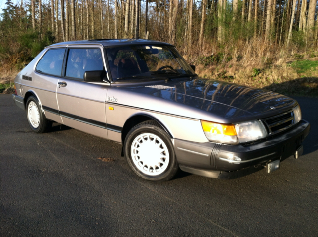 Saab 900 1989 photo 2