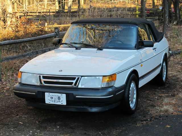 Saab 900 1989 photo 4