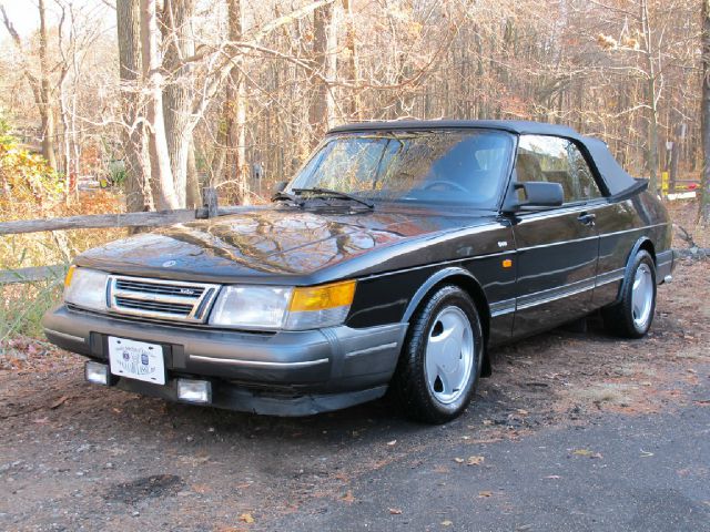 Saab 900 1991 photo 2
