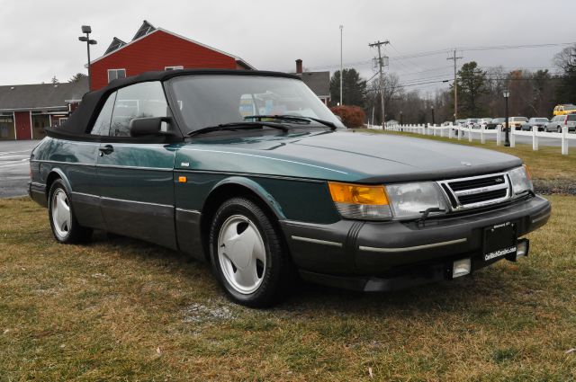 Saab 900 1992 photo 2