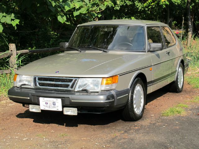 Saab 900 1993 photo 3