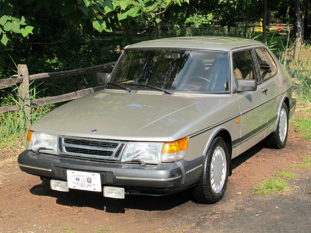 Saab 900 1993 photo 4