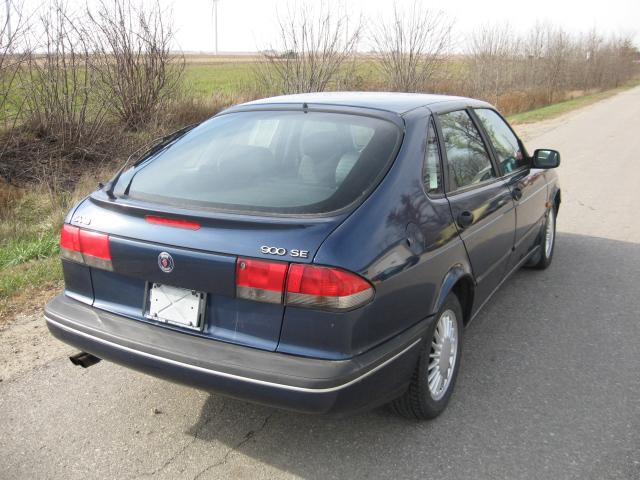 Saab 900 SE Hatchback