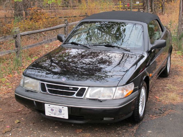 Saab 900 1995 photo 2