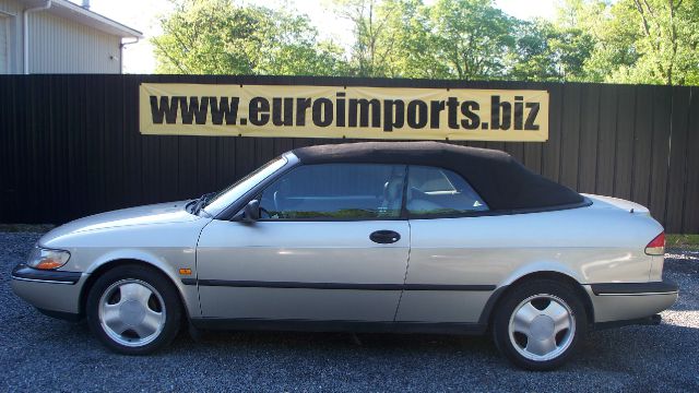 Saab 900 1996 photo 3