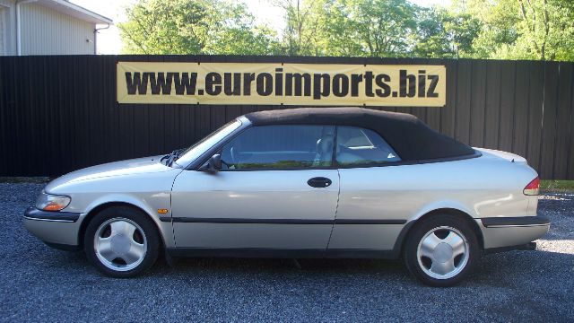 Saab 900 1996 photo 9