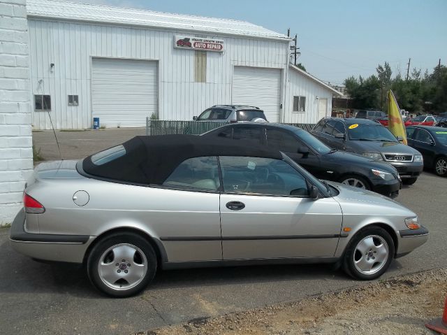 Saab 900 1997 photo 1
