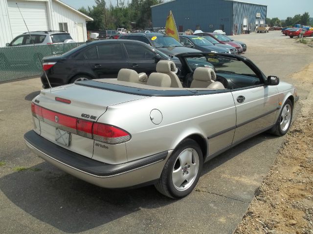 Saab 900 1997 photo 2