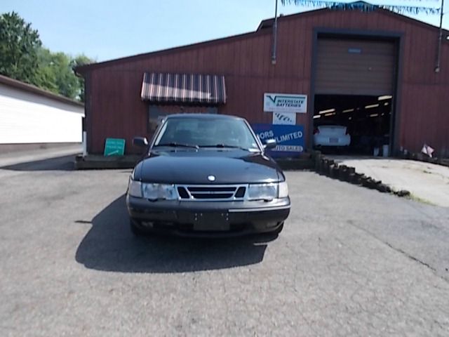 Saab 900 1997 photo 1