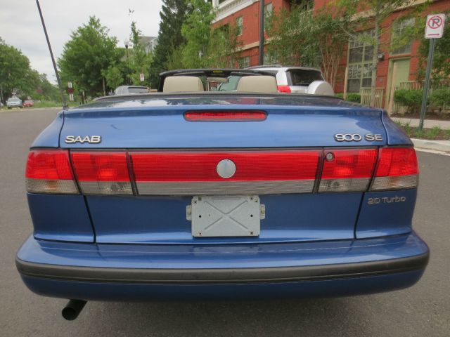 Saab 900 1998 photo 1