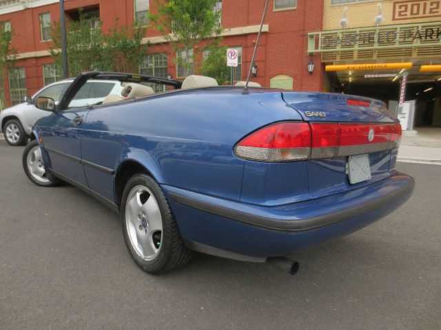 Saab 900 1998 photo 2