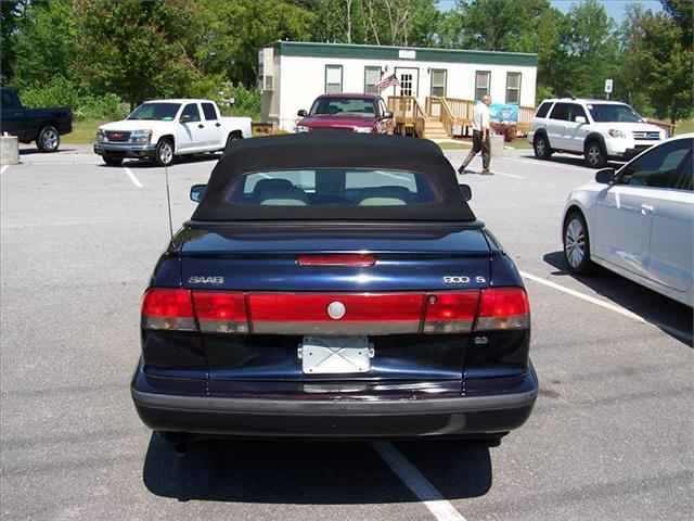 Saab 900 1998 photo 2