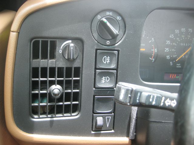 Saab 9000 1995 photo 8