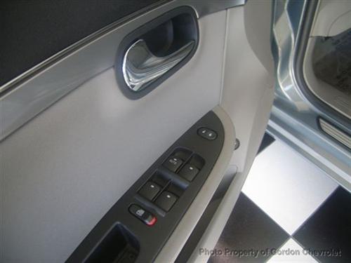 Saturn Aura 2008 photo 2