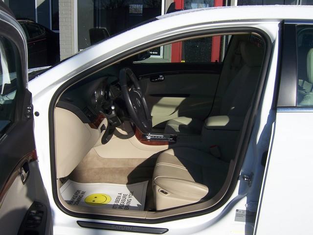 Saturn Aura 2009 photo 1