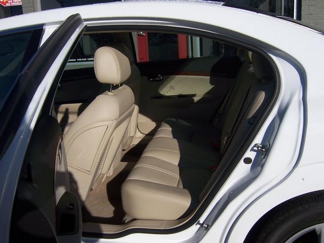 Saturn Aura 2009 photo 2