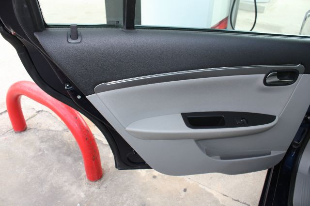 Saturn Aura 2009 photo 27