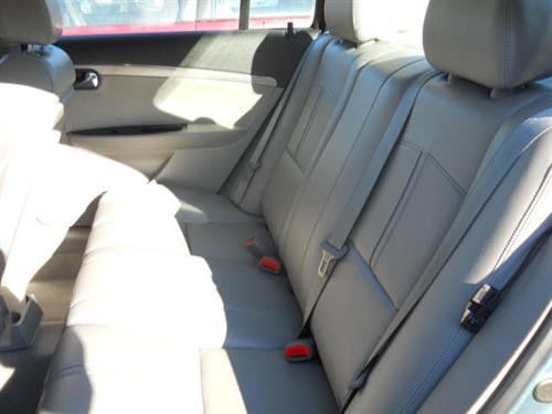 Saturn Aura 2009 photo 2