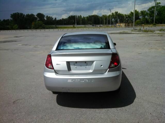 Saturn Ion 2003 photo 2