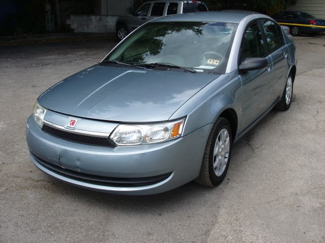 Saturn Ion 2003 photo 2