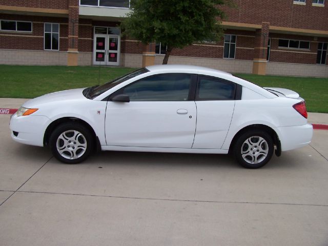 Saturn Ion 2003 photo 4