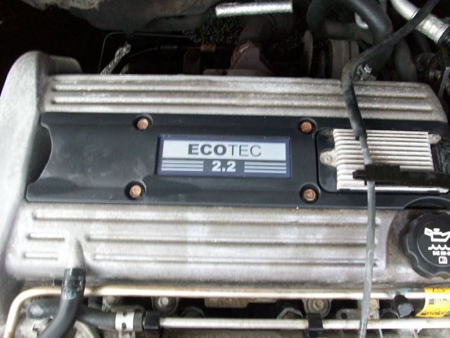 Saturn Ion 2003 photo 2