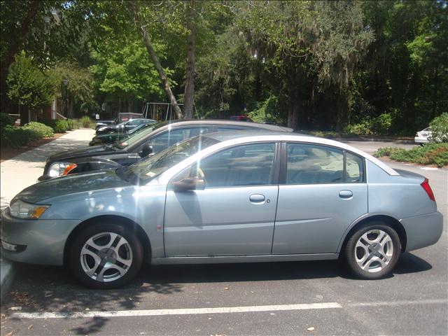 Saturn Ion 2003 photo 1