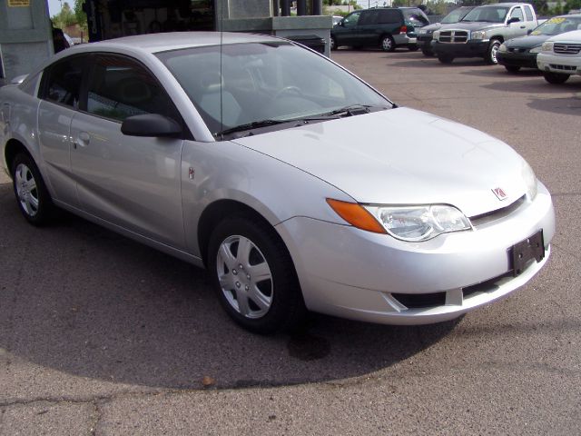 Saturn Ion 2003 photo 1