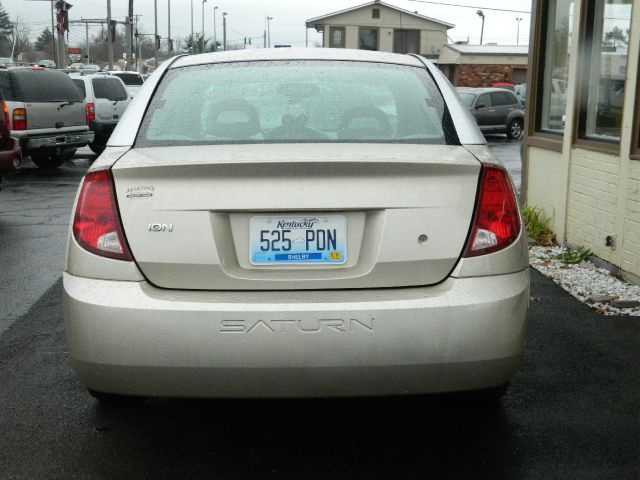 Saturn Ion 2003 photo 2