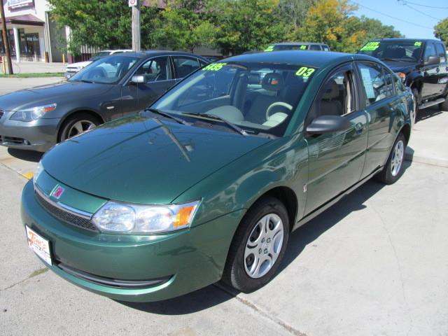 Saturn Ion 2003 photo 1