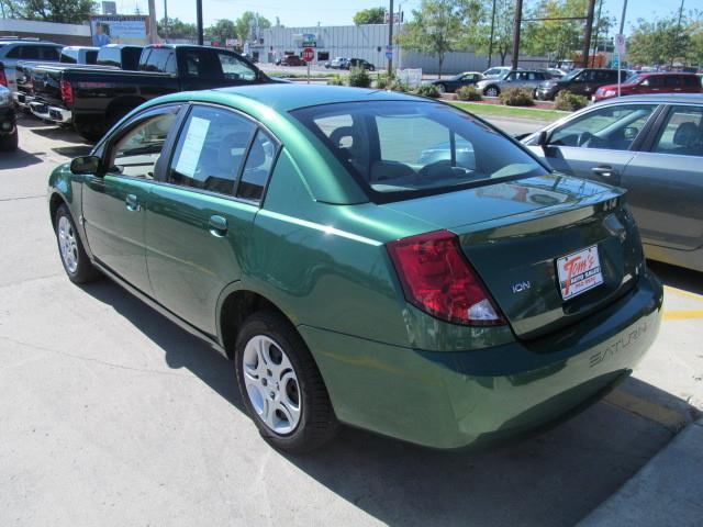 Saturn Ion 2003 photo 2