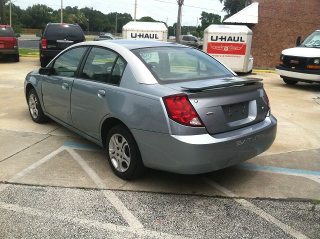 Saturn Ion 2003 photo 3