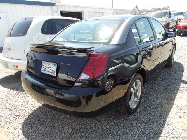 Saturn Ion 2003 photo 1