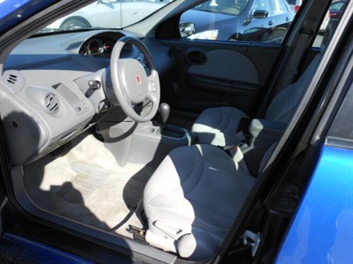 Saturn Ion 2004 photo 2