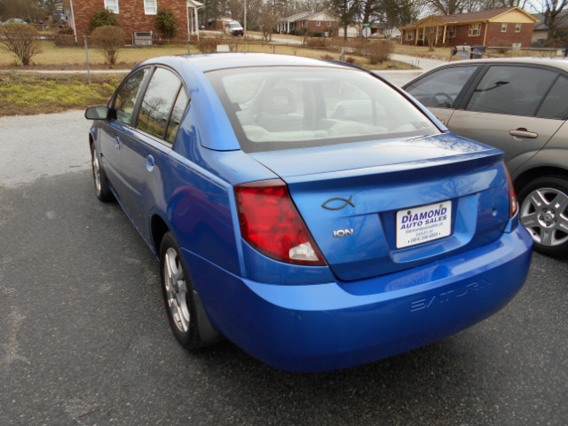 Saturn Ion 2004 photo 2