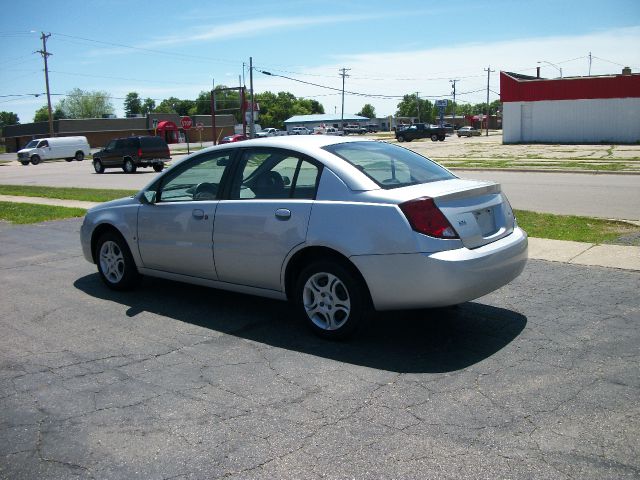 Saturn Ion 2004 photo 3