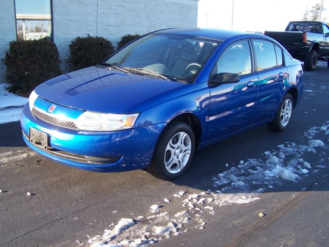 Saturn Ion 2004 photo 2