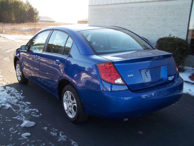 Saturn Ion 2004 photo 4