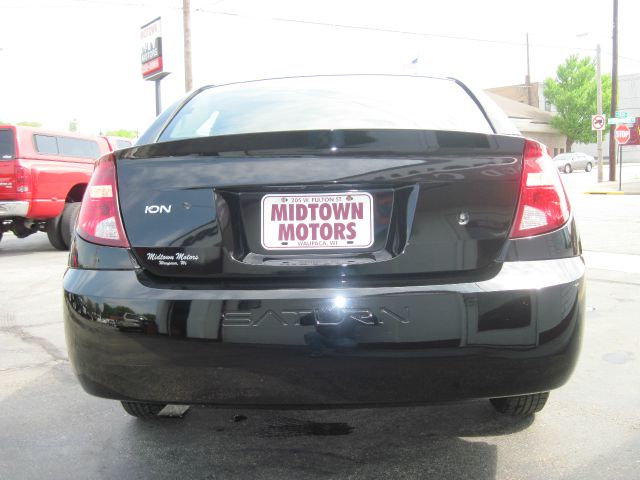 Saturn Ion 2004 photo 1