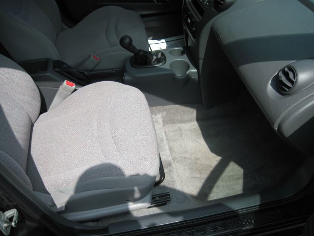 Saturn Ion 2004 photo 7